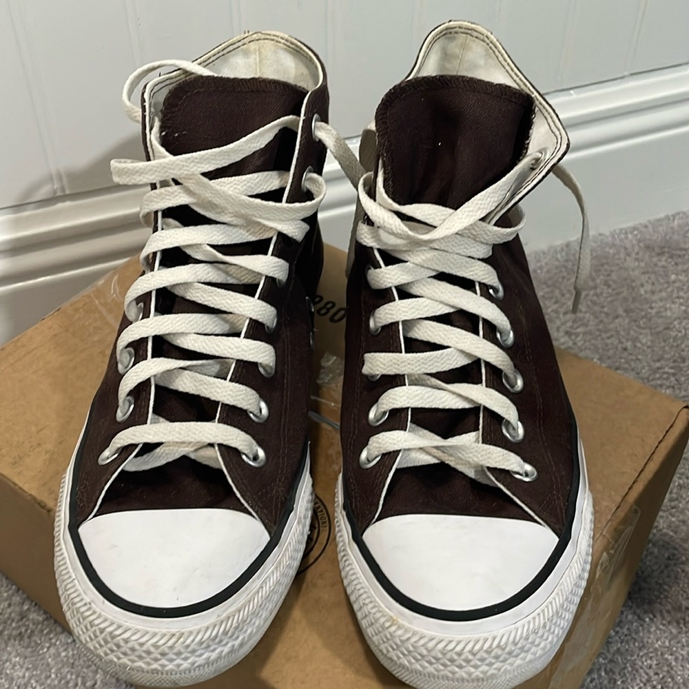 Converse Chuck Taylor All Star hightop dark brown shoes women’s sz 10 men’s sz 8